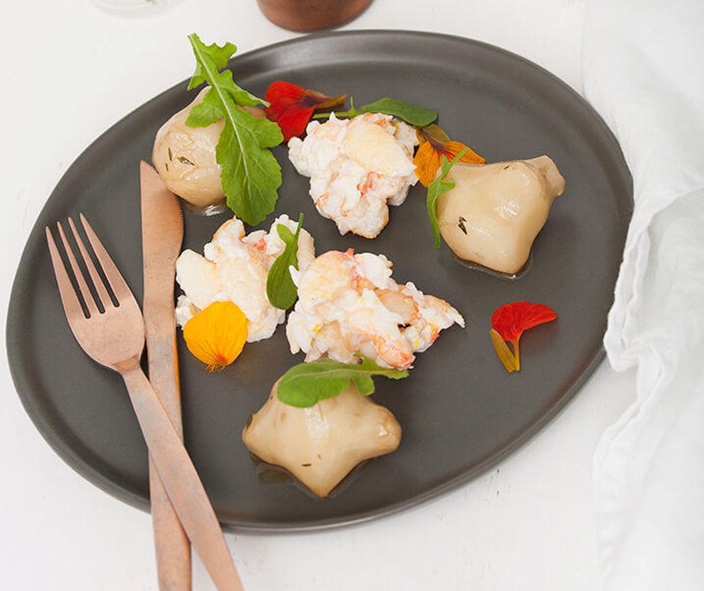 Crab with steamed Jerusalem artichoke