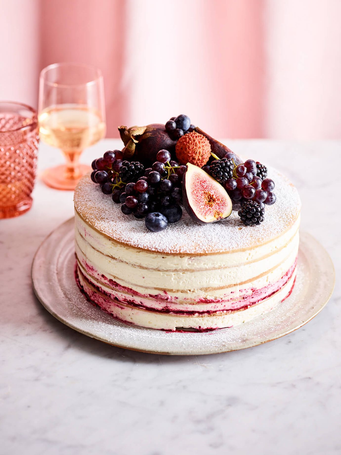 Berry layer cake
