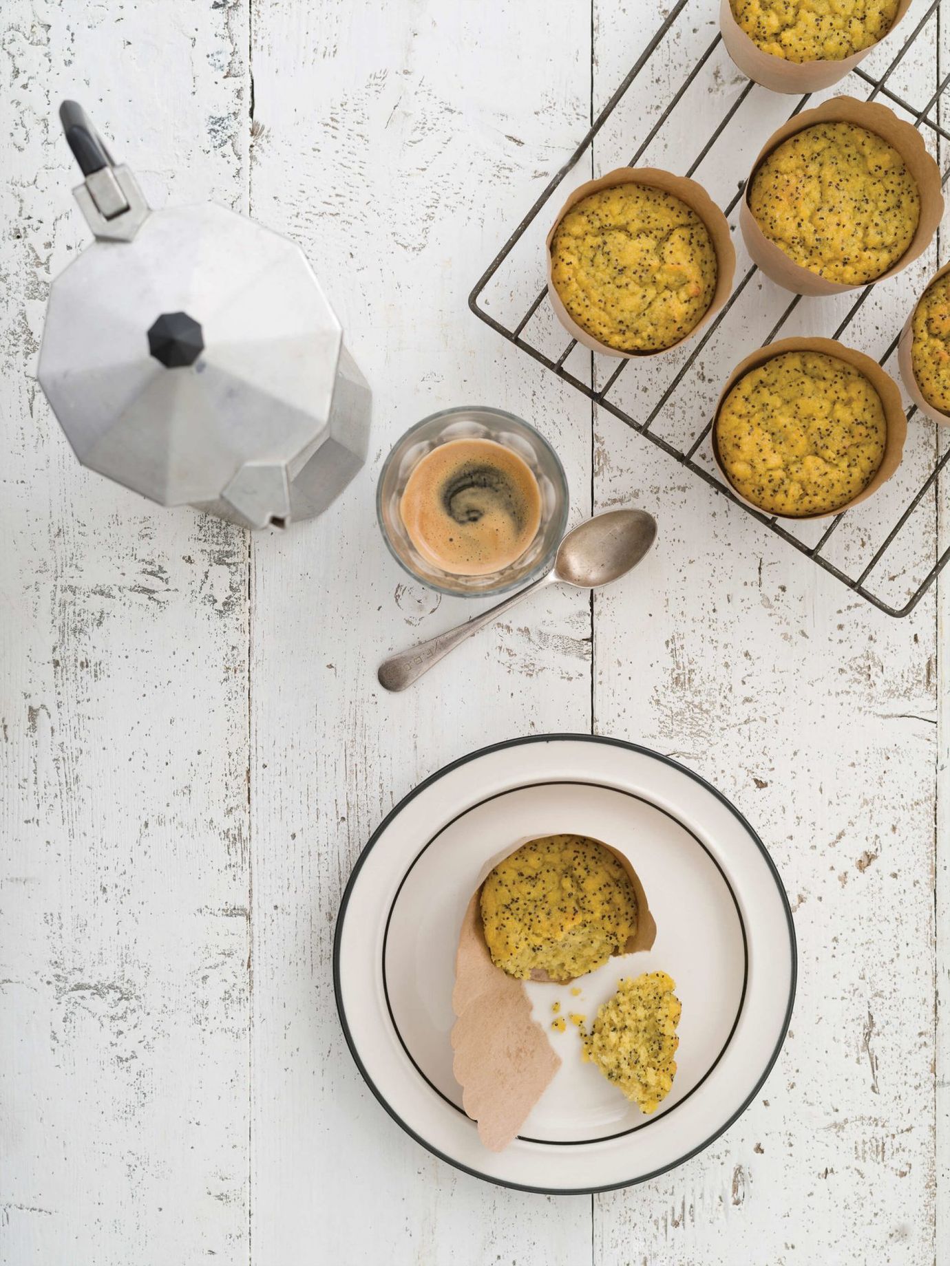 Orange and poppy seed flourless cakes