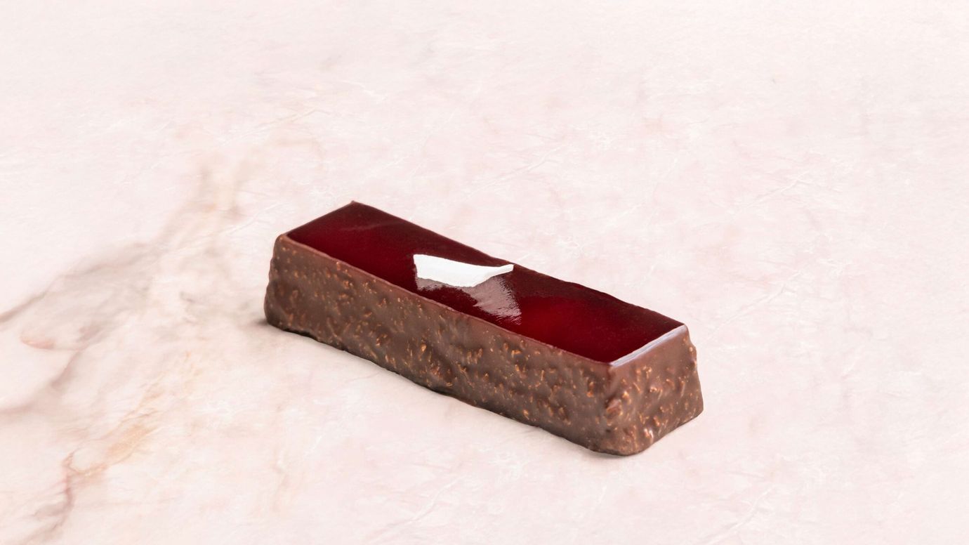 Raspberry, coconut and pistachio chocolate bar