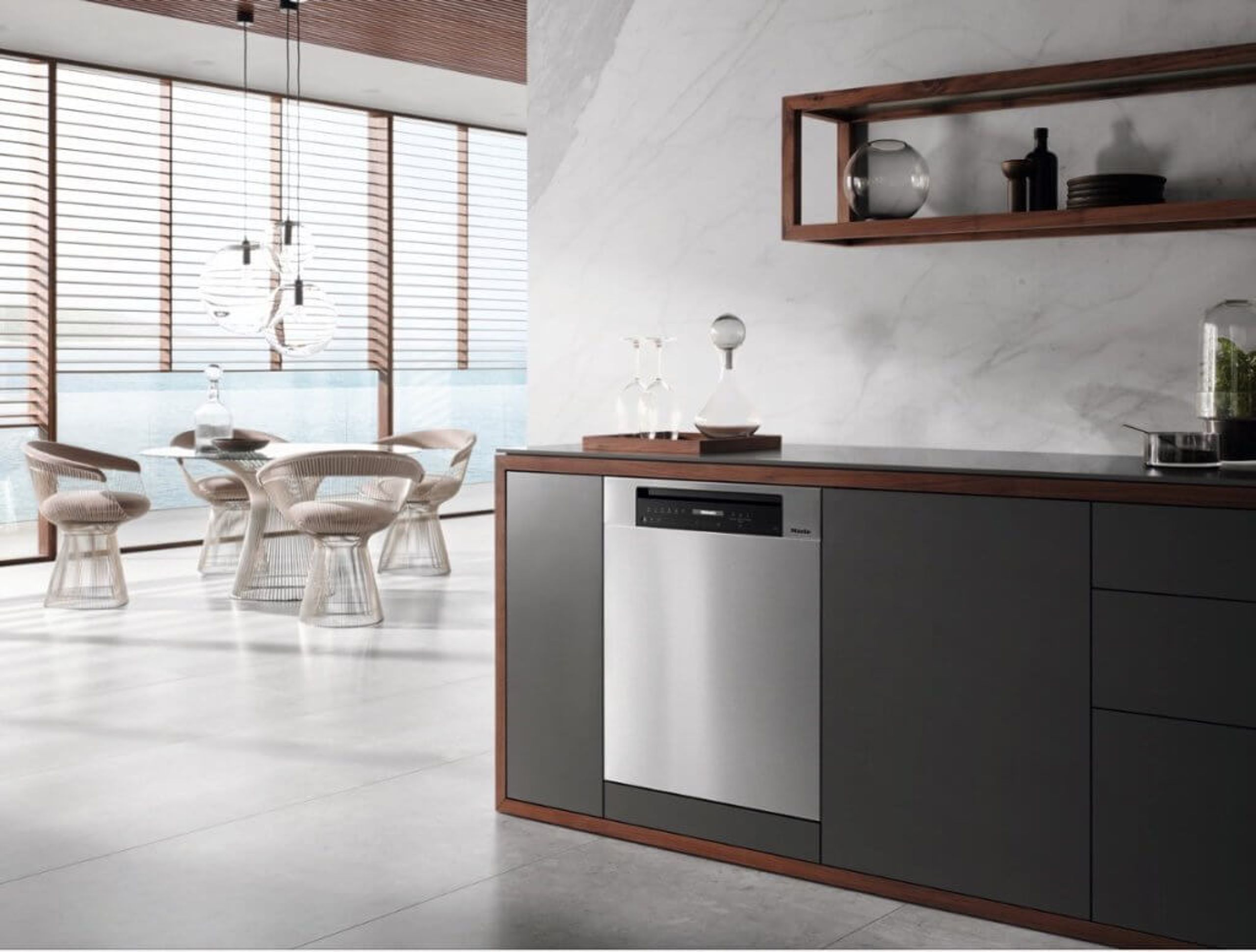 Experience unparalleled freedom and flexibility with the  G 7000 Dishwasher