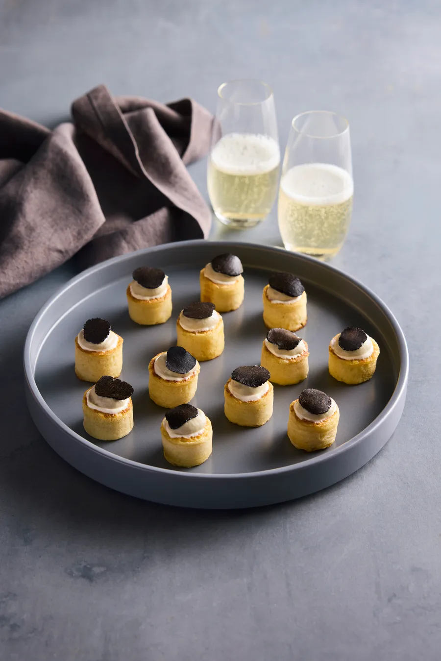 Crumpets with smoked eggplant and black winter truffle_0022.jpg