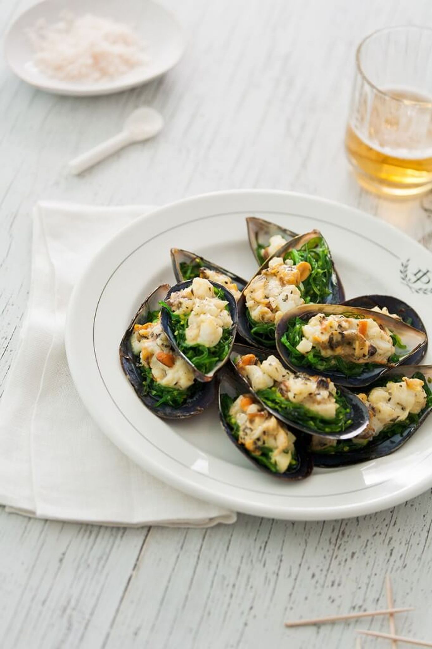 Grilled mussels with lobster tail