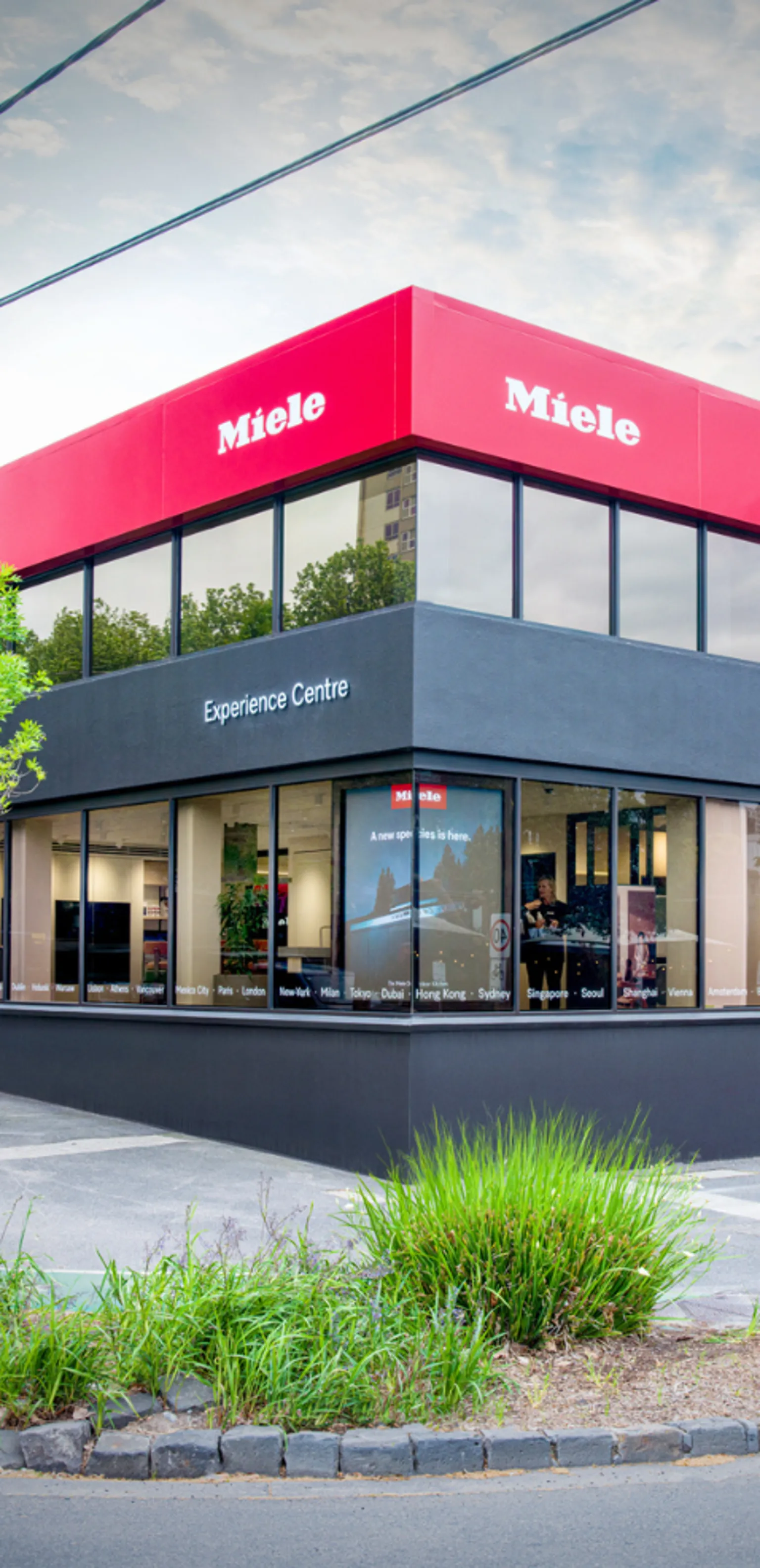 South Melbourne Mobile 478 x 986 .png