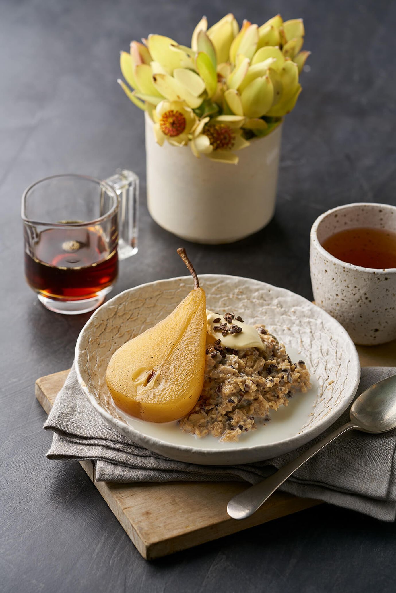 Toasted porridge with pear and clotted cream