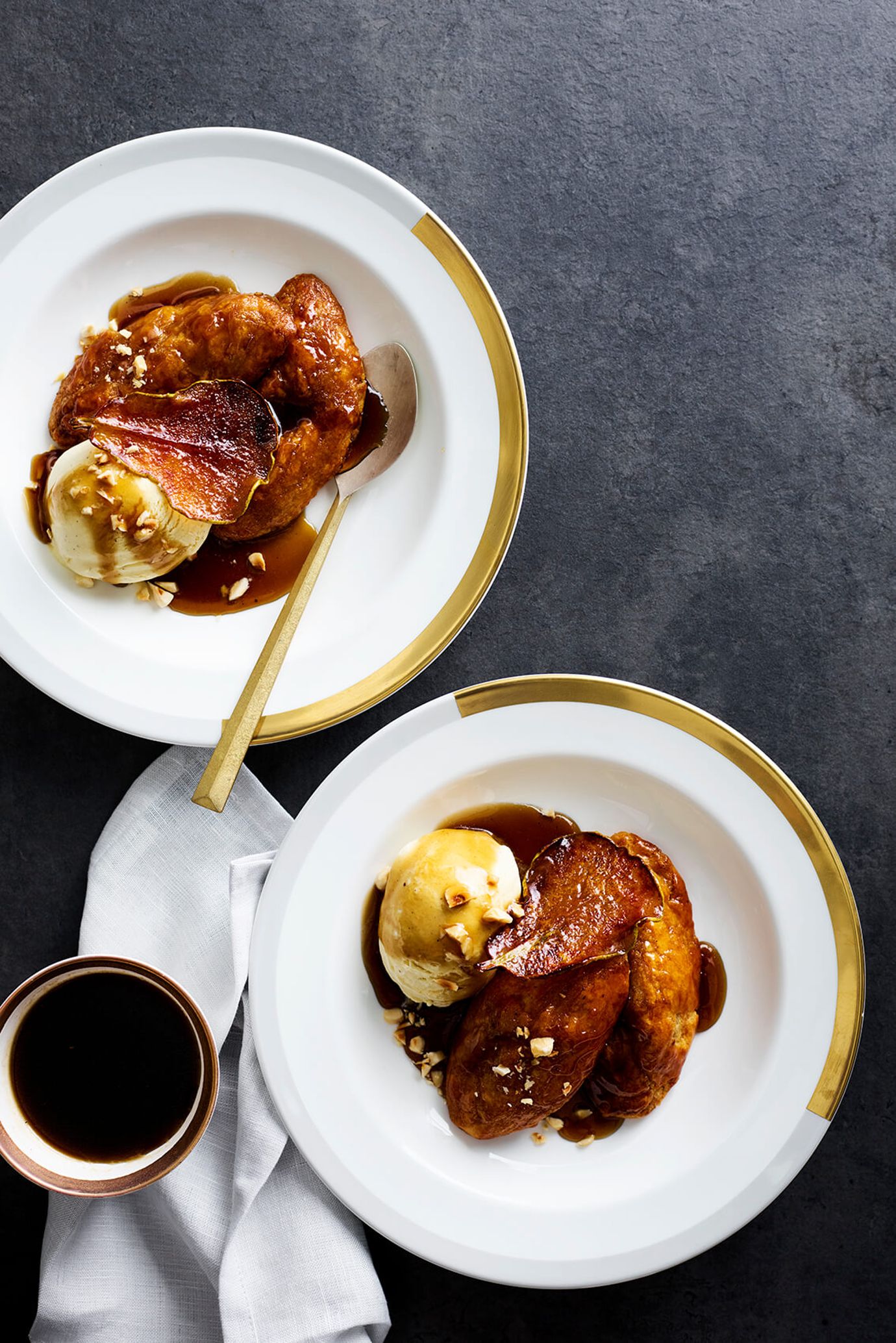 Spiced pear dumplings