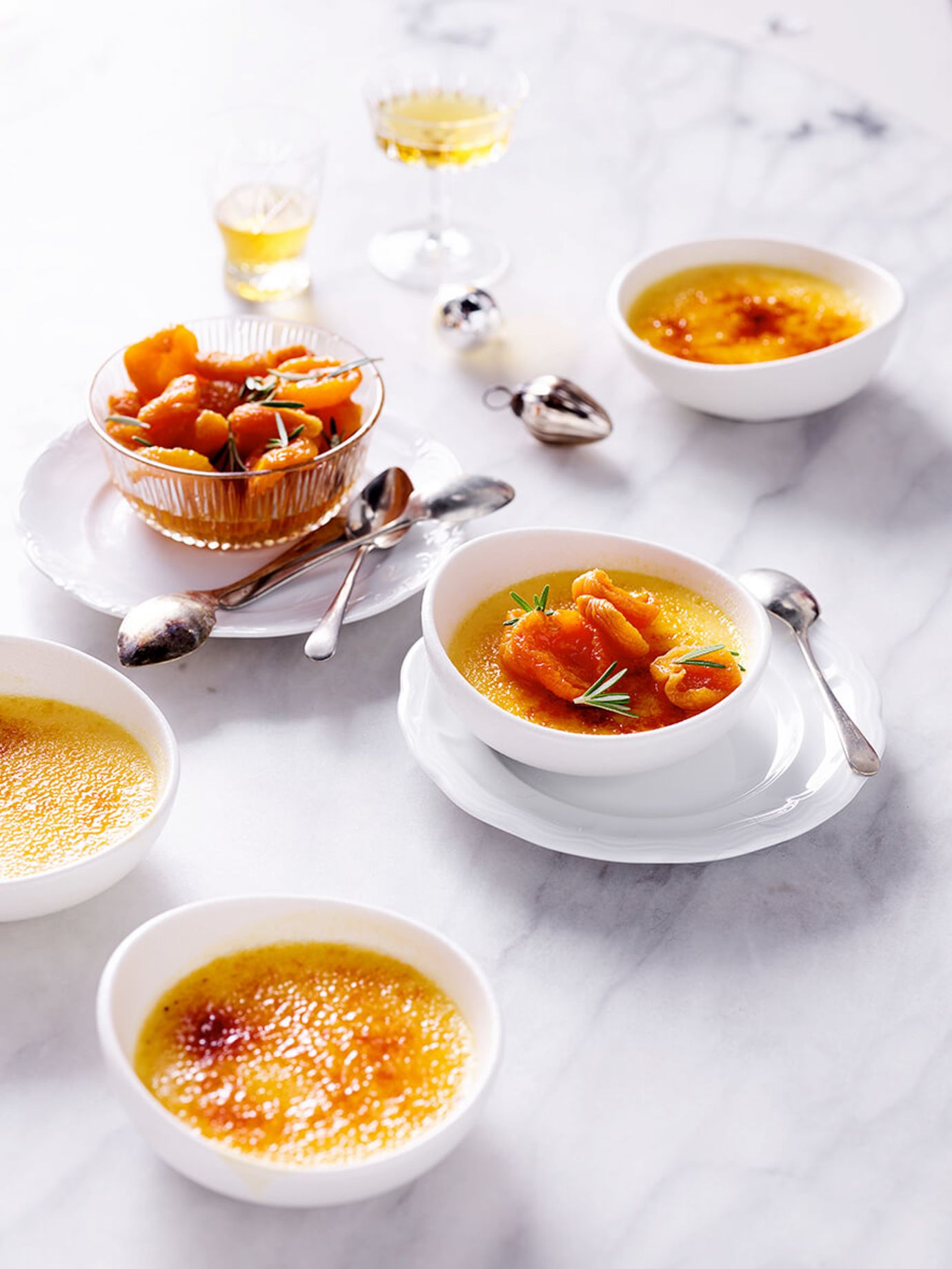 Crema catalana with apricots in verjuice