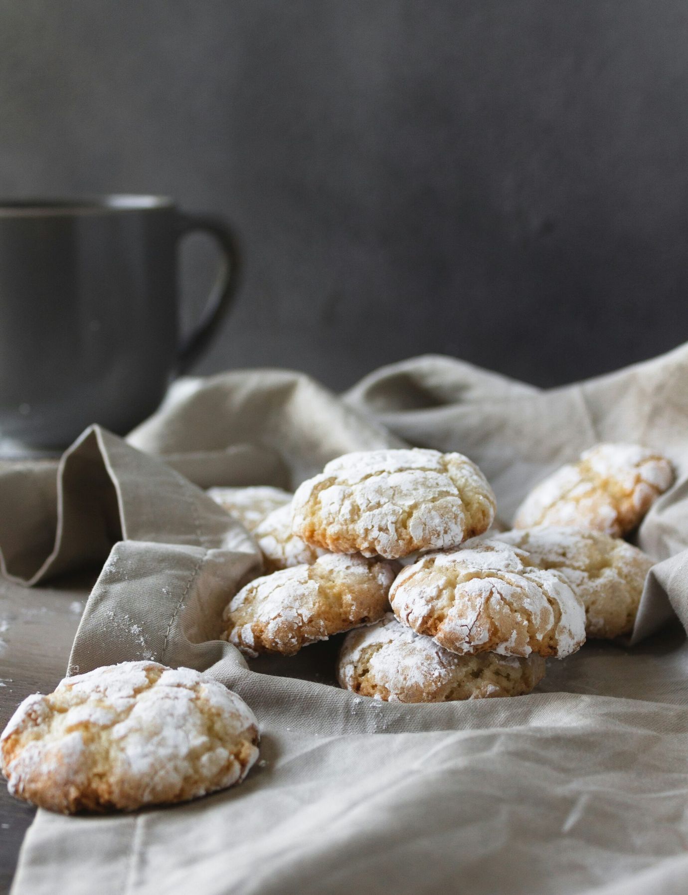 Amaretti biscuits
