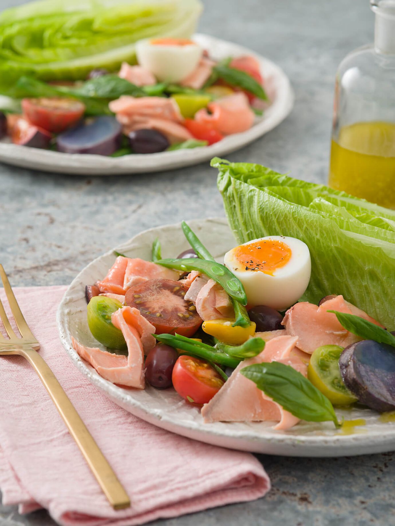 Salmon niçoise salad