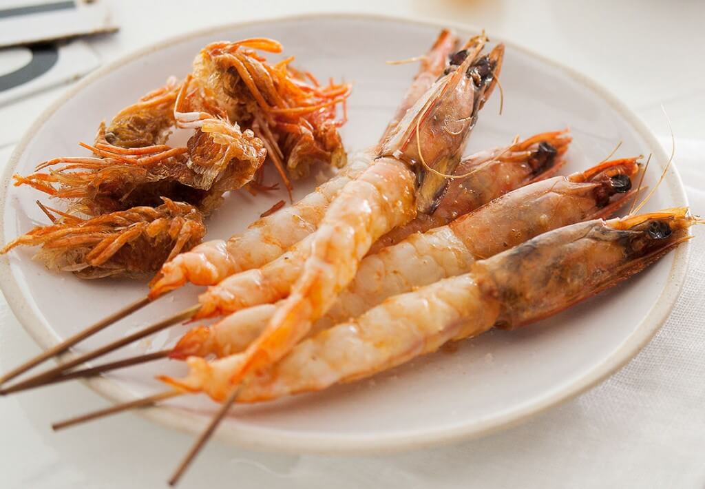 Grilled prawns with BBQ sauce