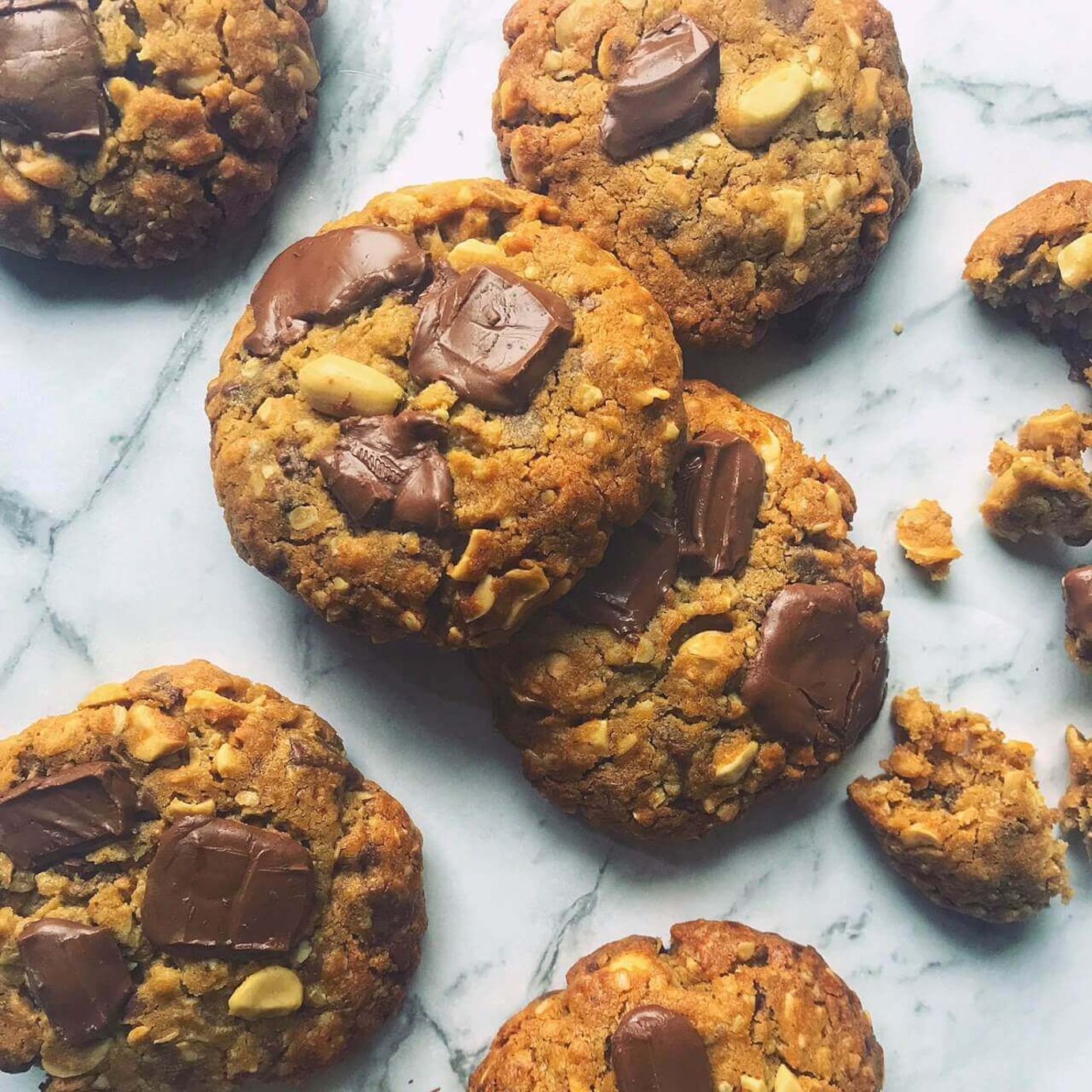 Milk chocolate and peanut cookies