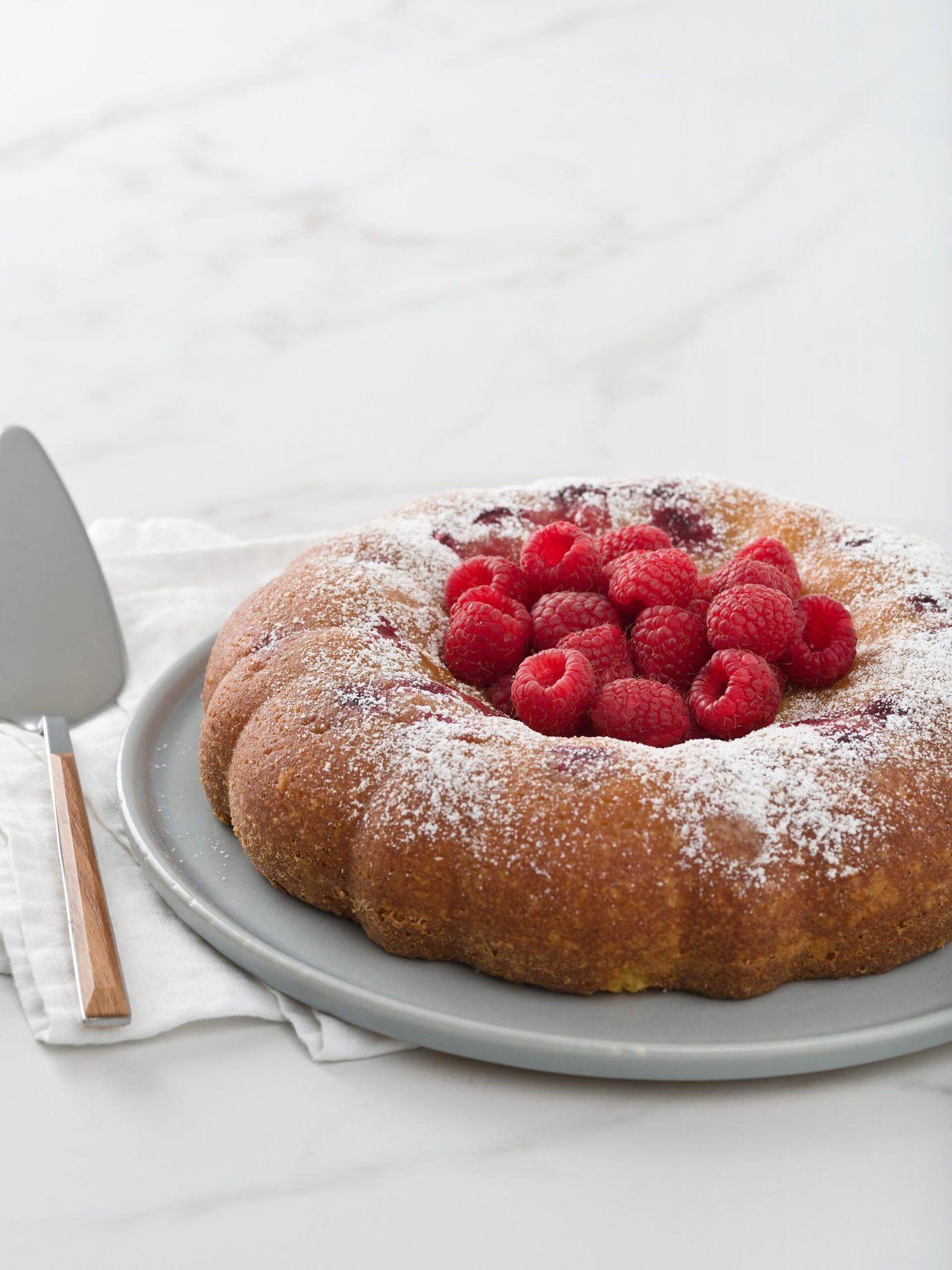 Raspberry butter cake