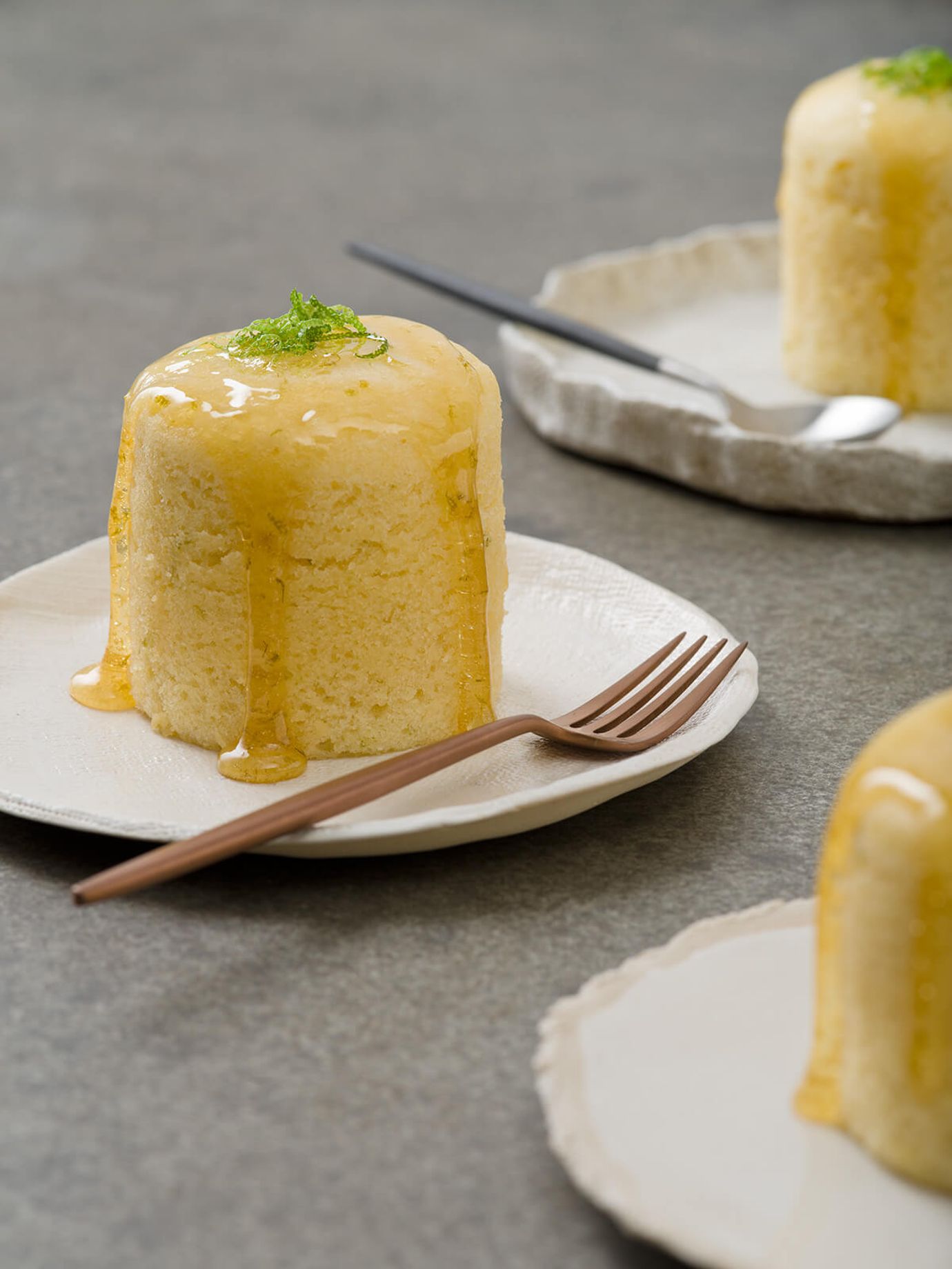 Steamed lime syrup cakes