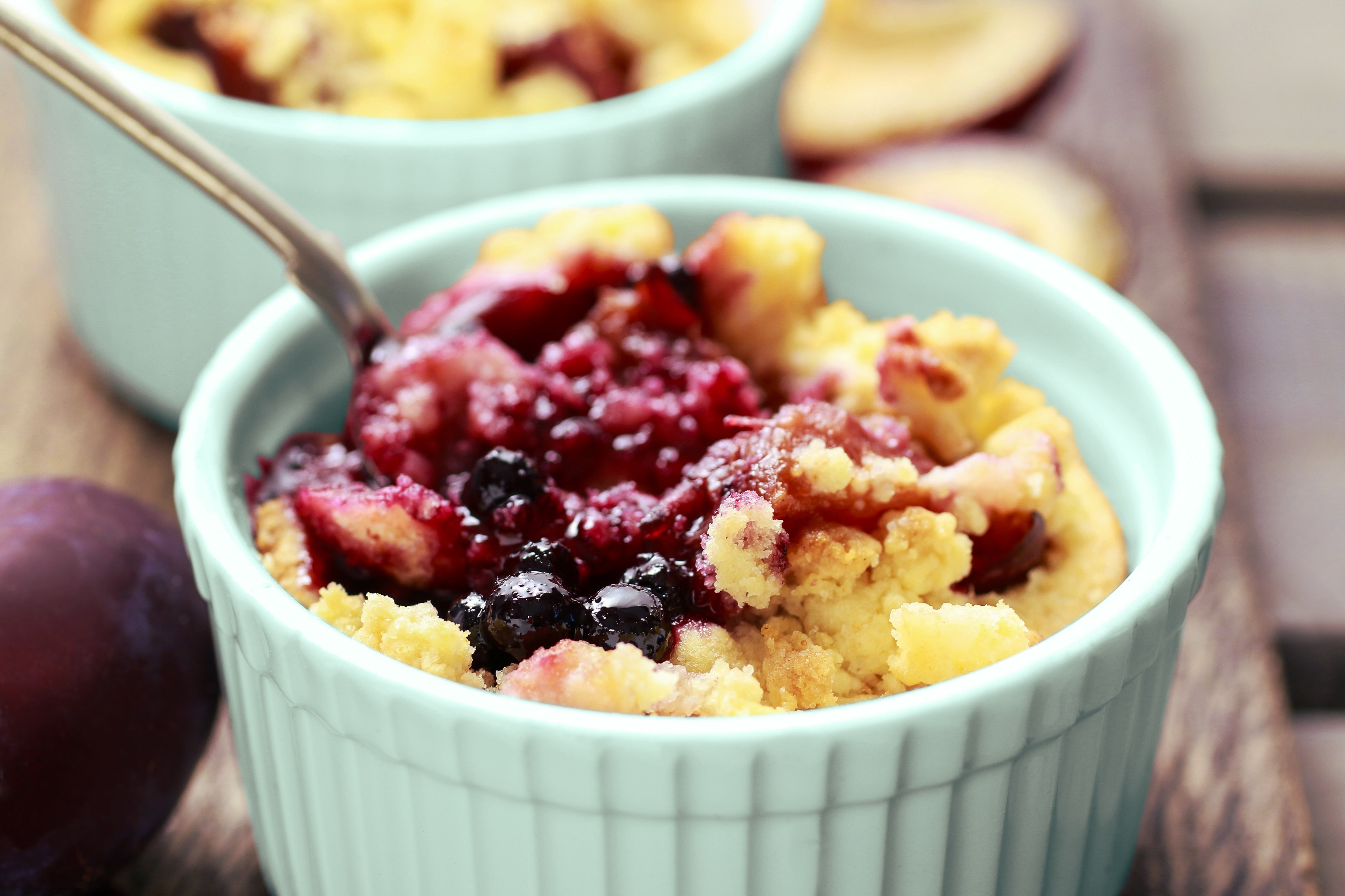 The_perfect_time_to_pick_fruitPlum_crumble.jpg