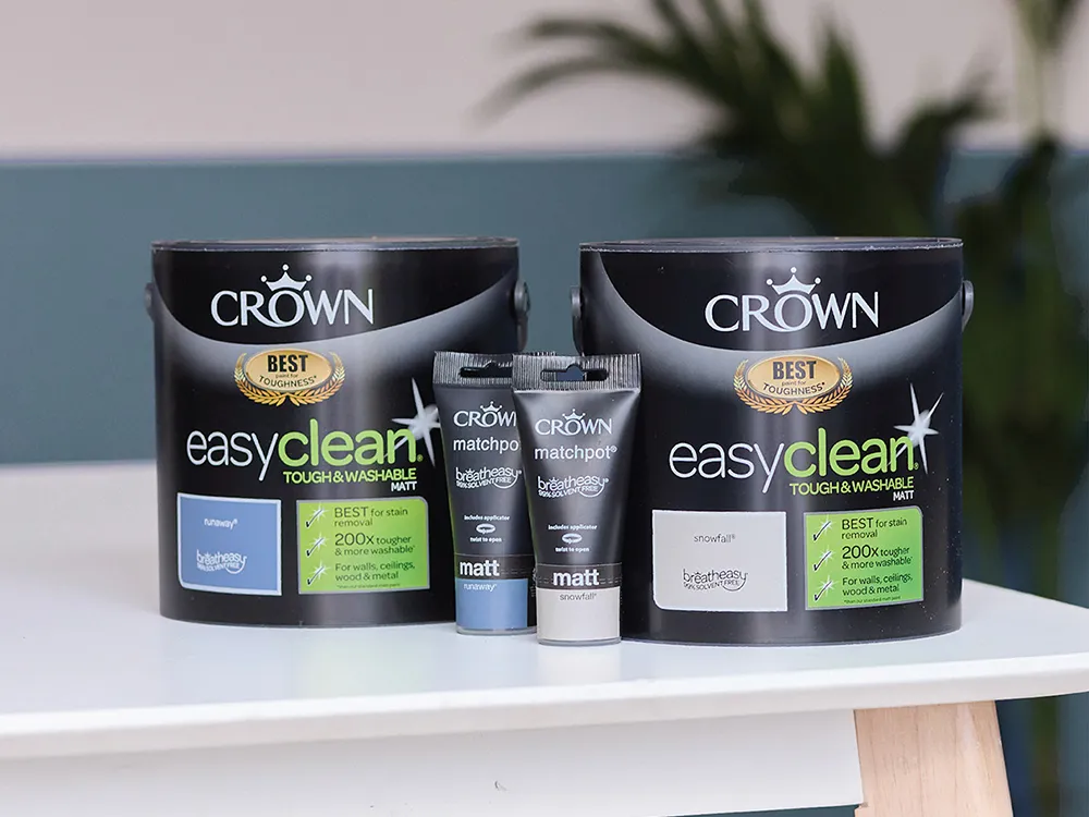 crown-runaway-snowfall.webp