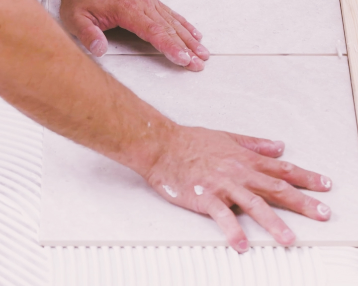 How to Tile a Bathroom Floor | Wickes