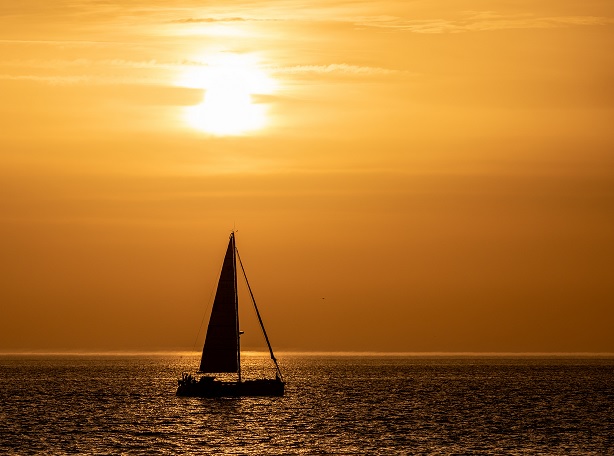 sunset sail boat.jpg