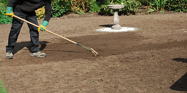 wickes-garden-lay-lawn-turf-7.webp