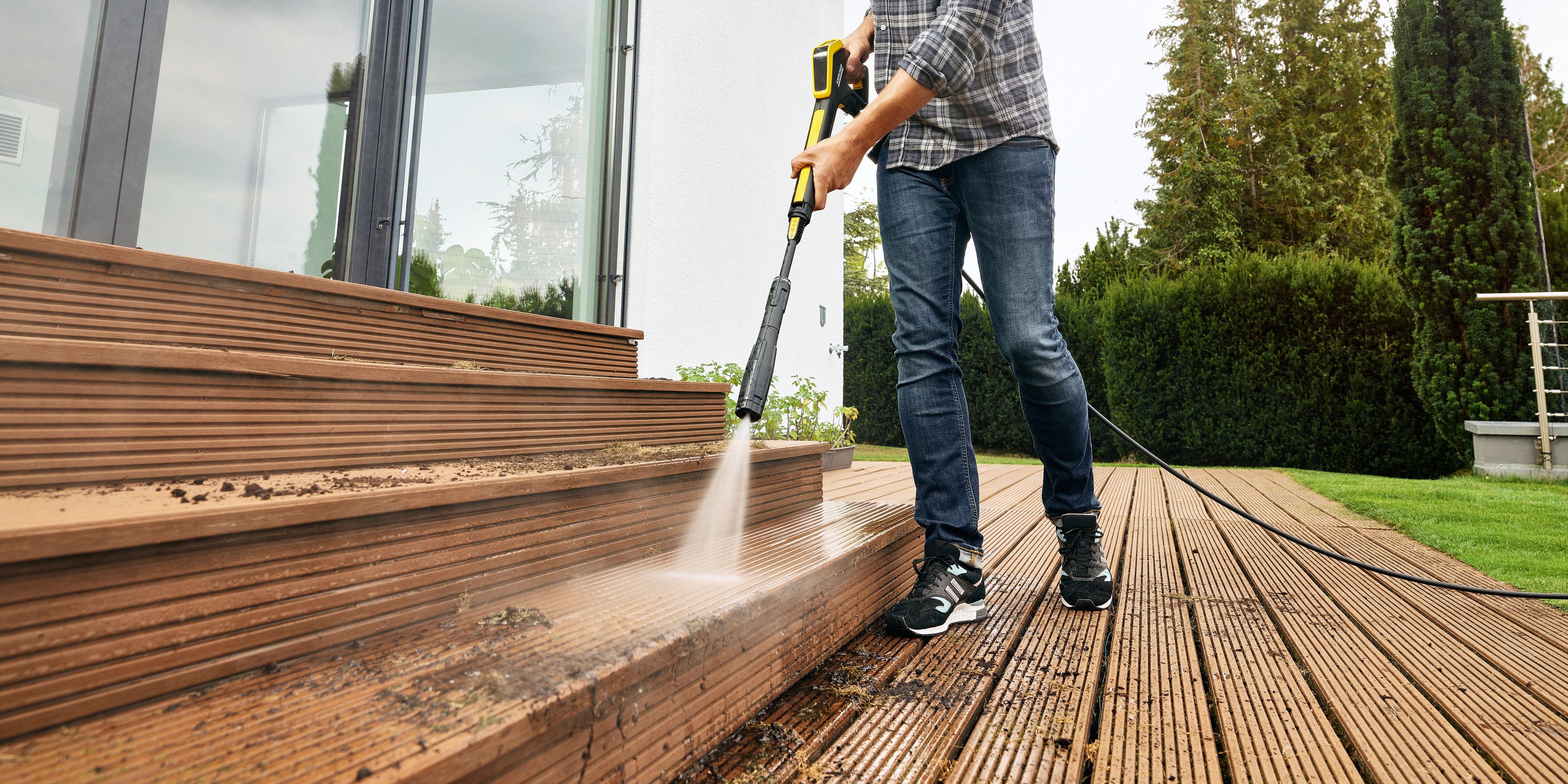 wickes-garden-pressure-wash-decking-1.jpeg