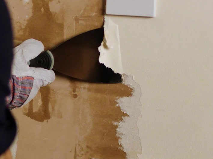 wickes-decorating-ideas-advice-removing-wallpaper.jpg