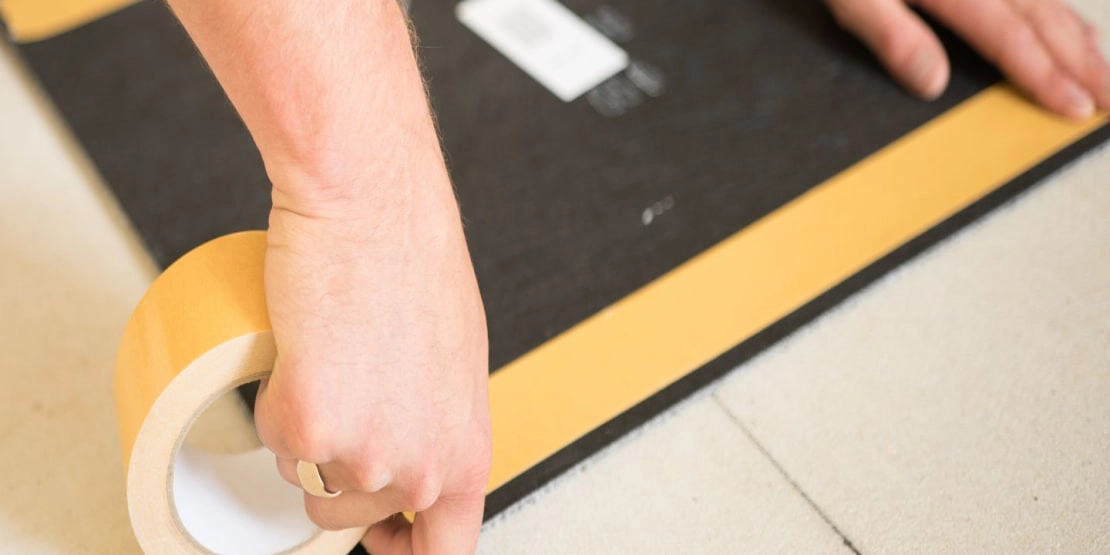 wickes-flooring-how-to-carpet-vinyl-tiles-28.webp