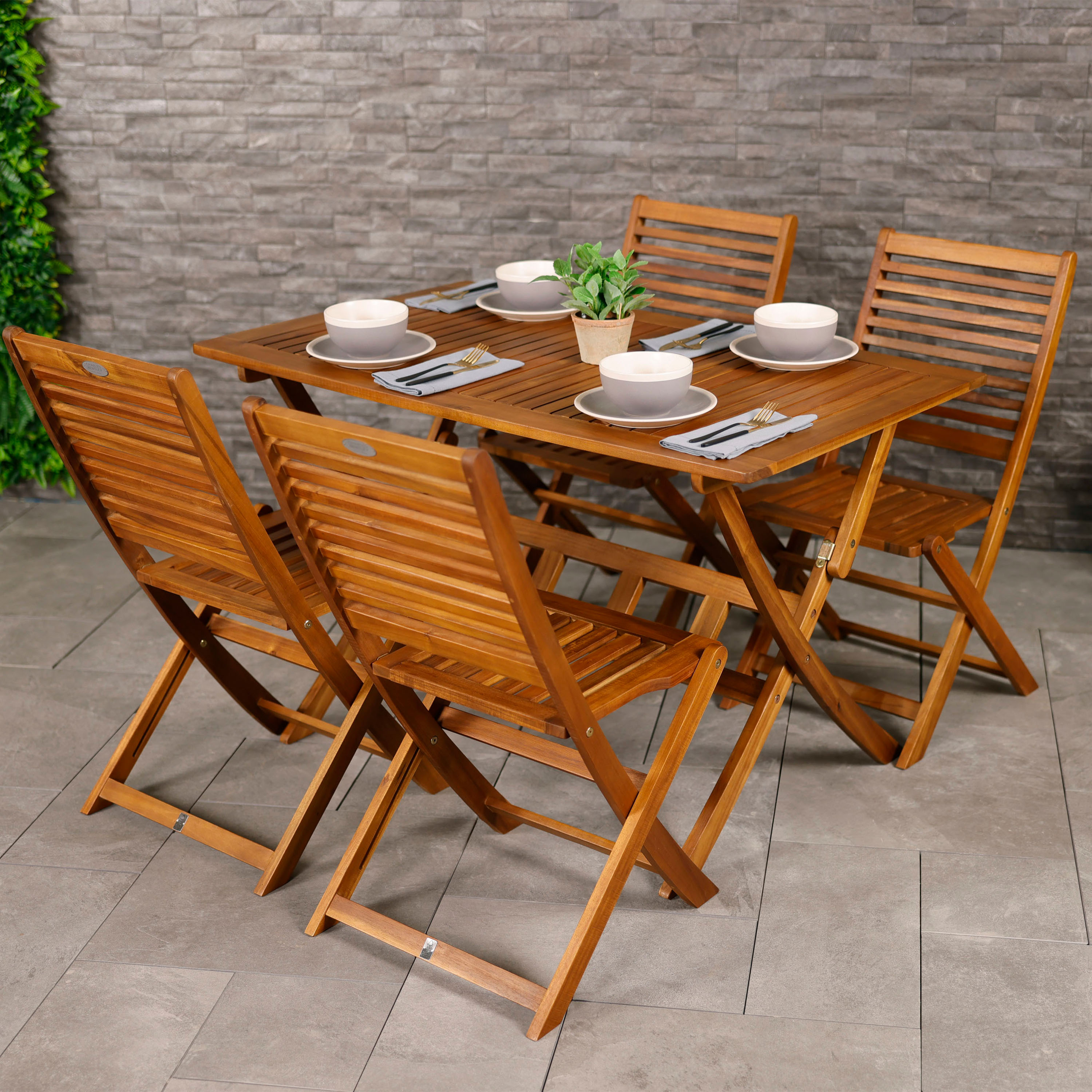 Charles Bentley FSC Acacia 4 Seater Wooden Rectangle Garden Dining Set