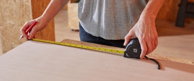 18.Measuring_timber.jpeg