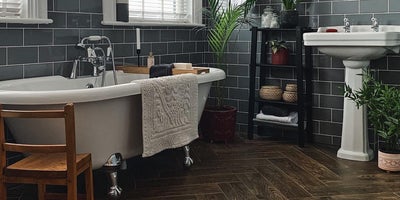 Bathroom-02-Desktop.png