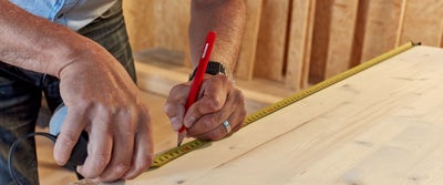 7._Measuring_and_marking_timber.jpg