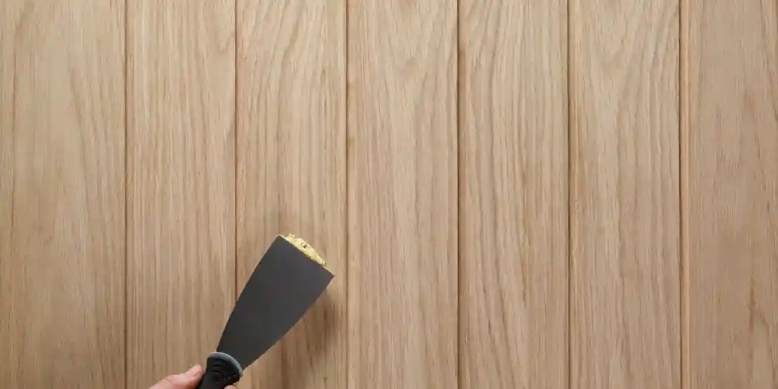 wickes-decorating-how-to-varnish-wood-19.webp