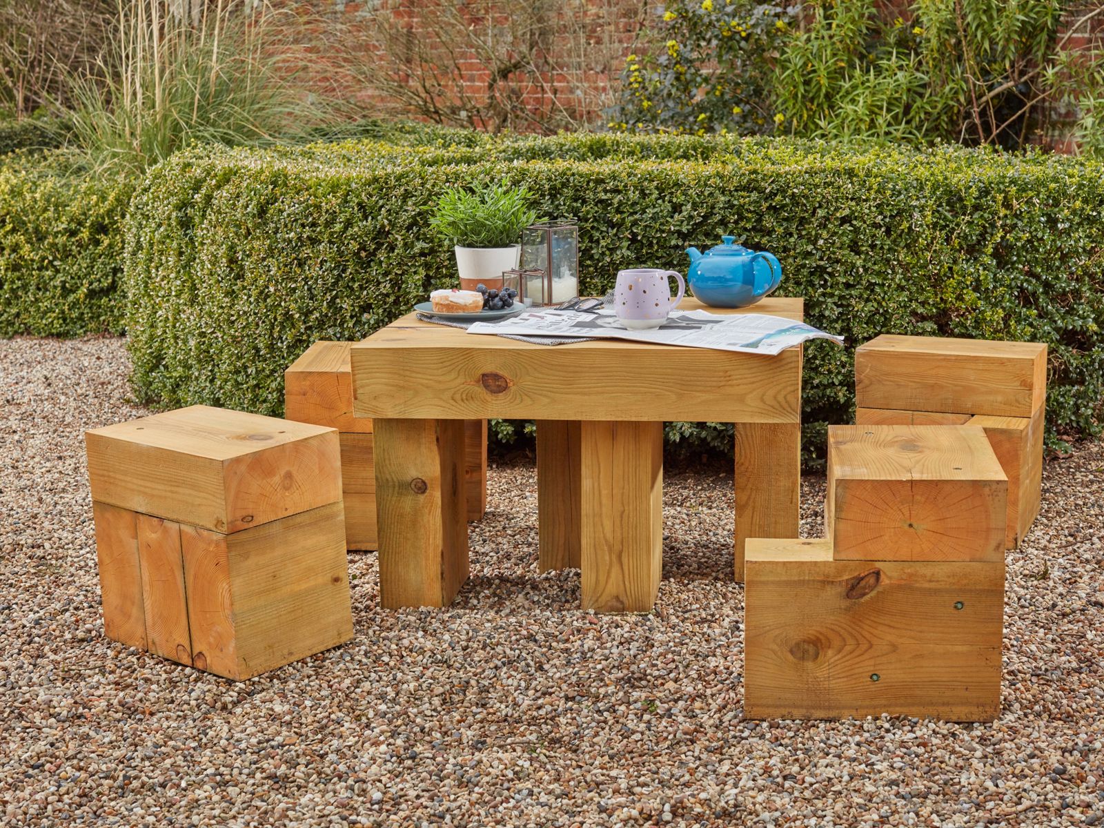 garden chairs made from sleepers