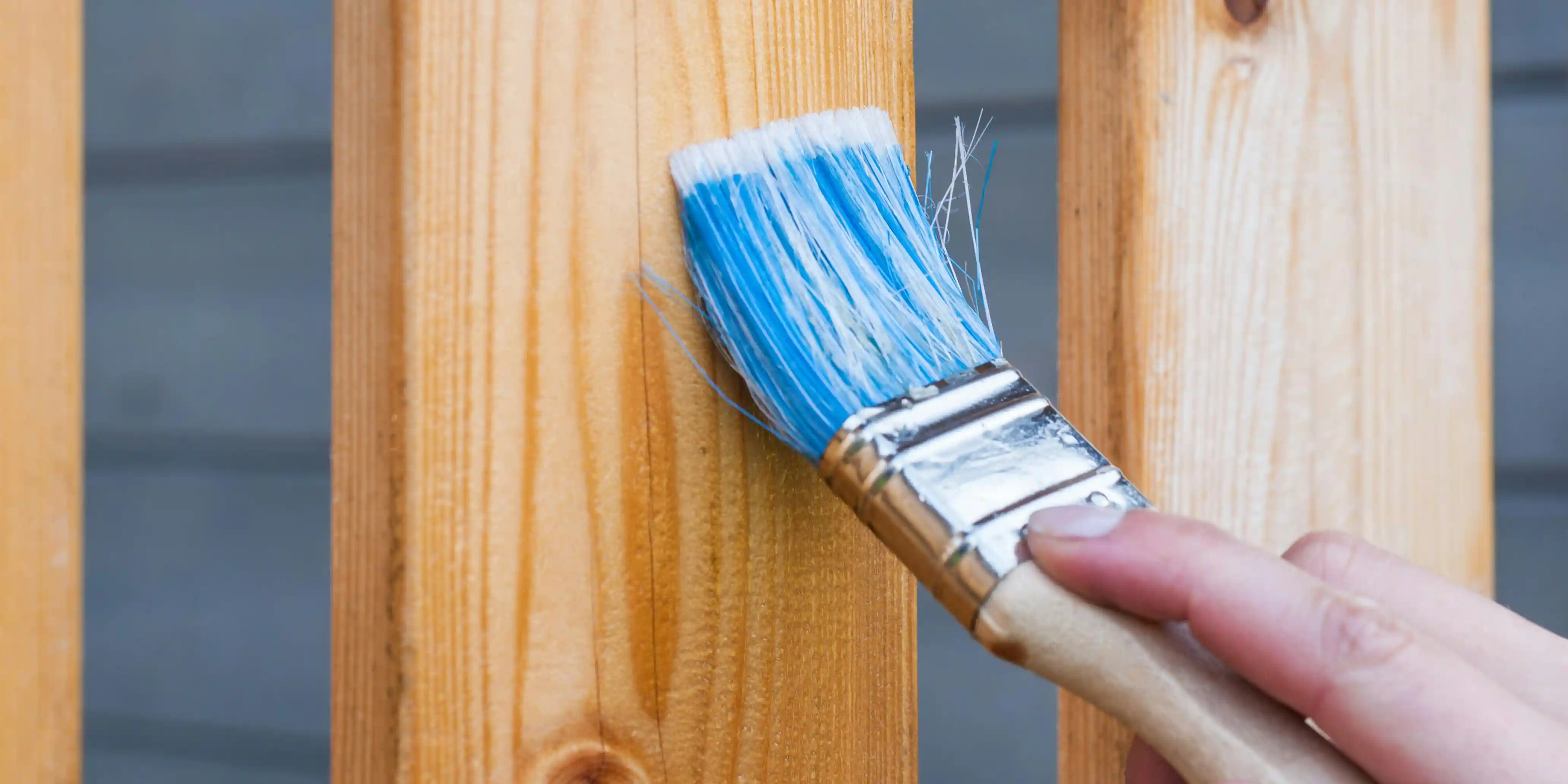 wickes-decorating-how-to-varnish-wood-14.webp