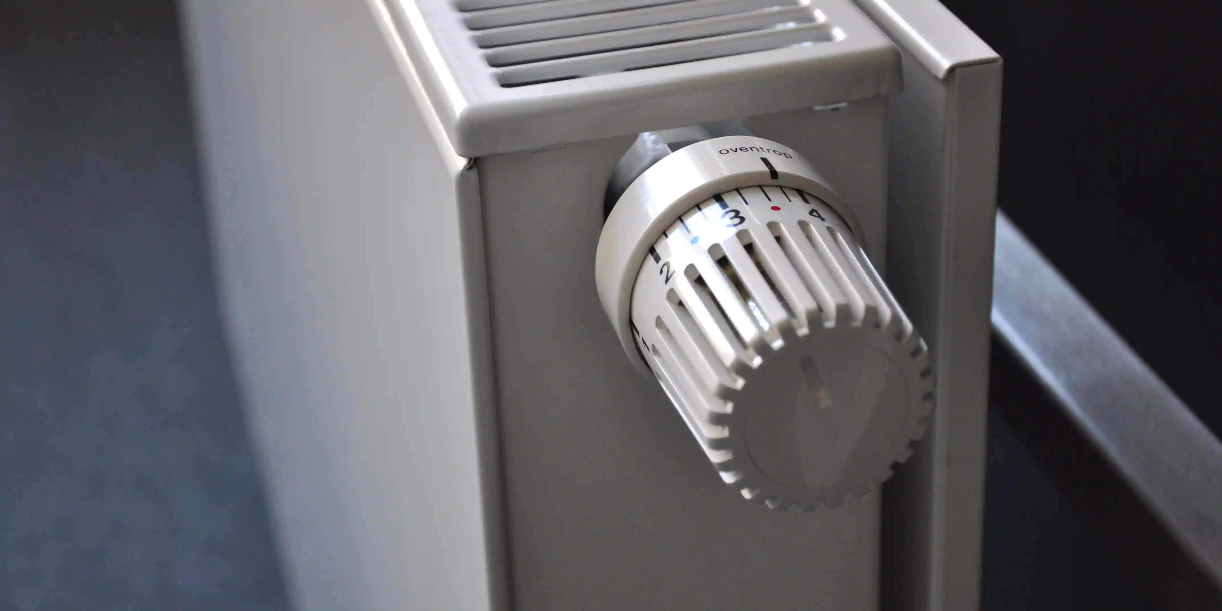 wickes-heating-plumbing-how-to-replace-radiator-2.webp
