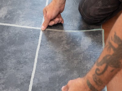 lay-vinyl-carpet-tiles.jpg