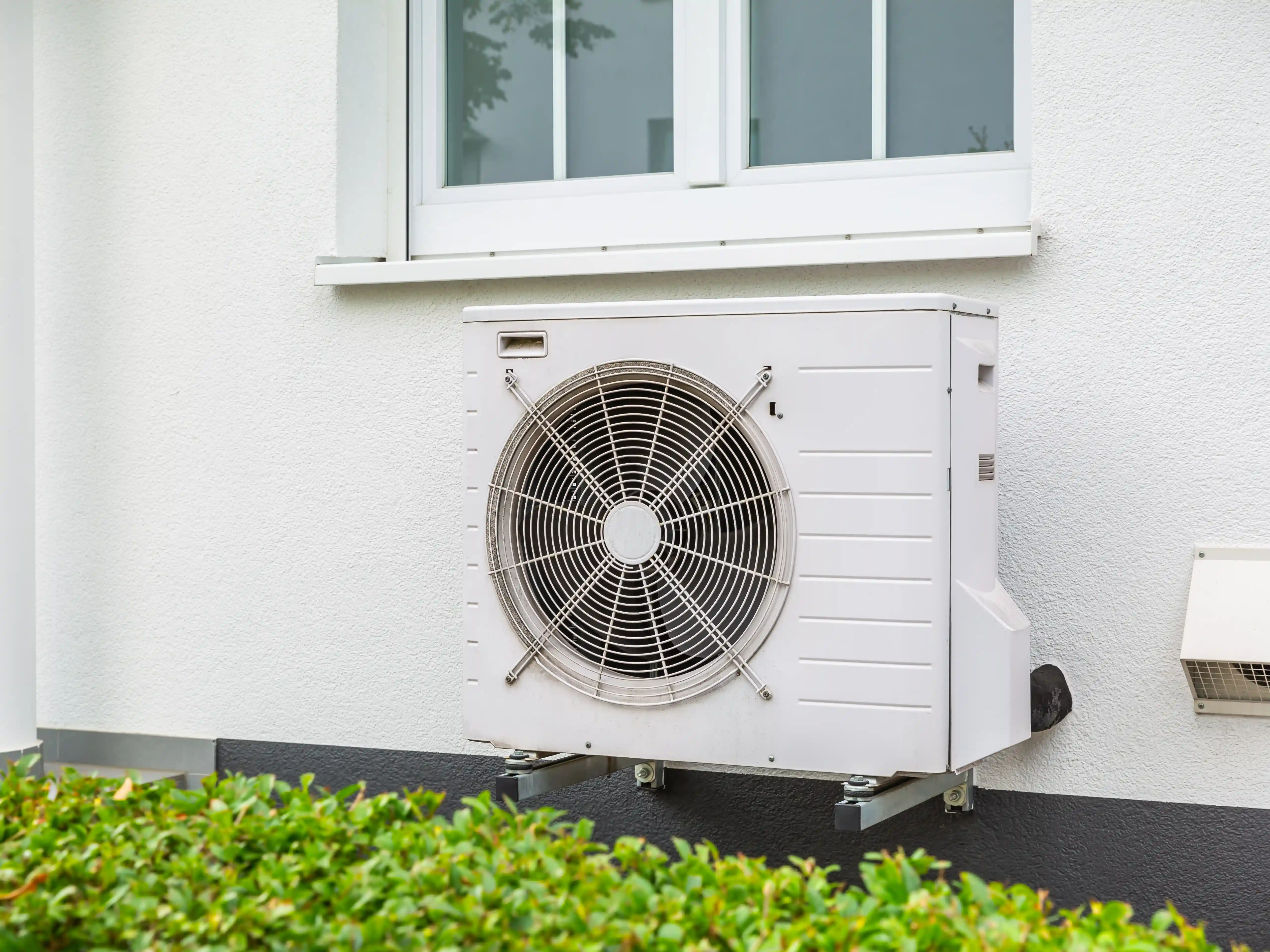 wickes-energy-saving-heat-pumps-how-they-work-2.webp