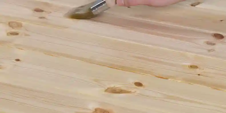 wickes-decorating-how-to-varnish-wood-42.webp