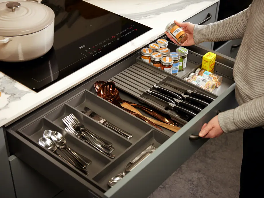 wickes-kitchens-organising-kitchen-cupboards-5.webp