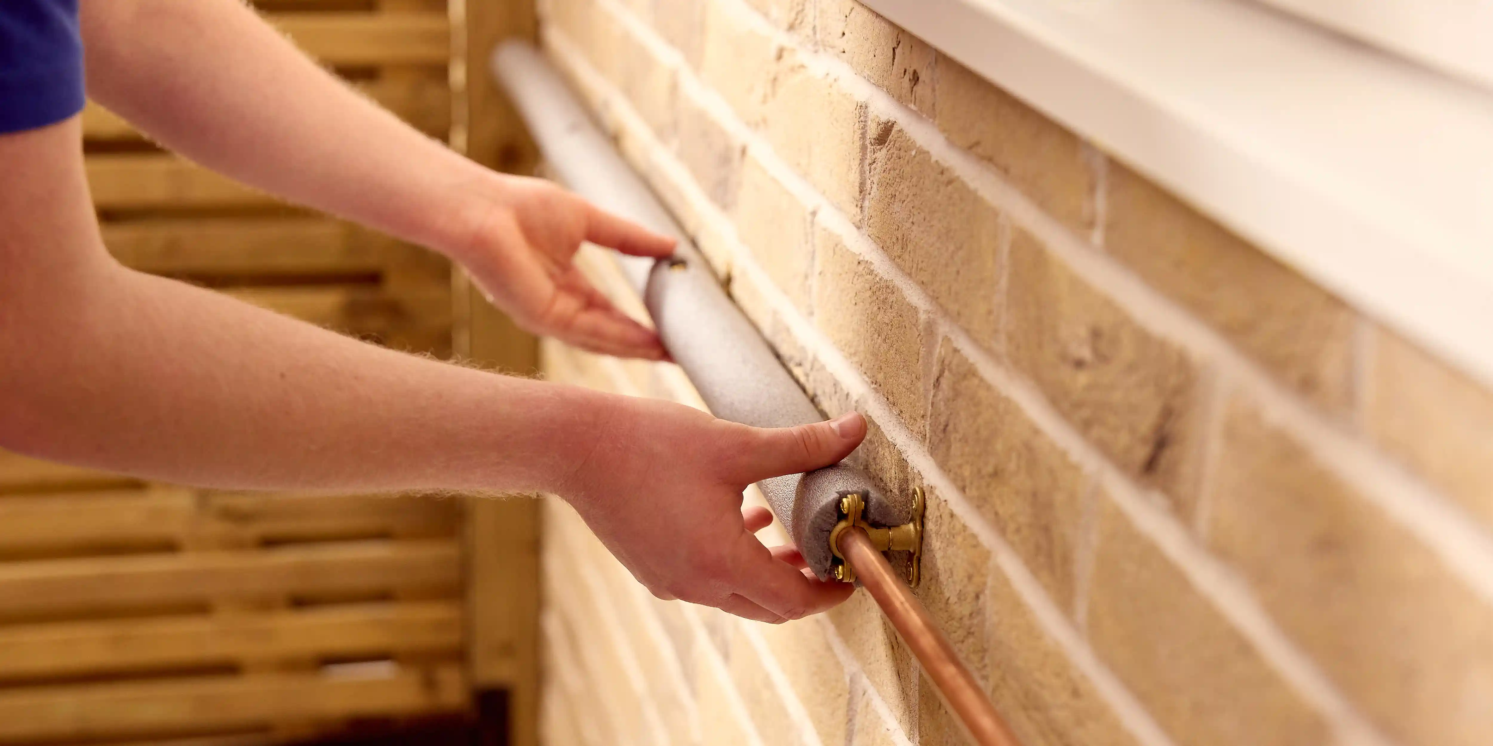 wickes-home-maintenance-insulate-outdoor-pipes-10.webp