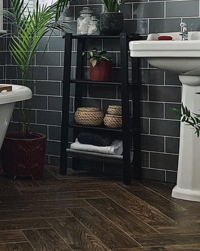 Bathrooms-02-Mobile.png