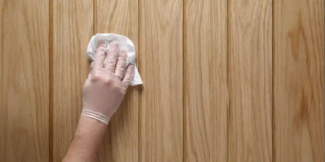 wickes-decorating-how-to-varnish-wood-15.webp