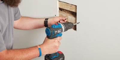 Wickes_MME_How_To_Fix_A_Wall_2035.jpg