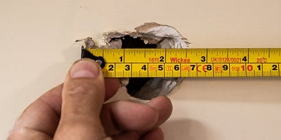 9.How-To-Repair-Walls-Small-Hole-2.jpeg