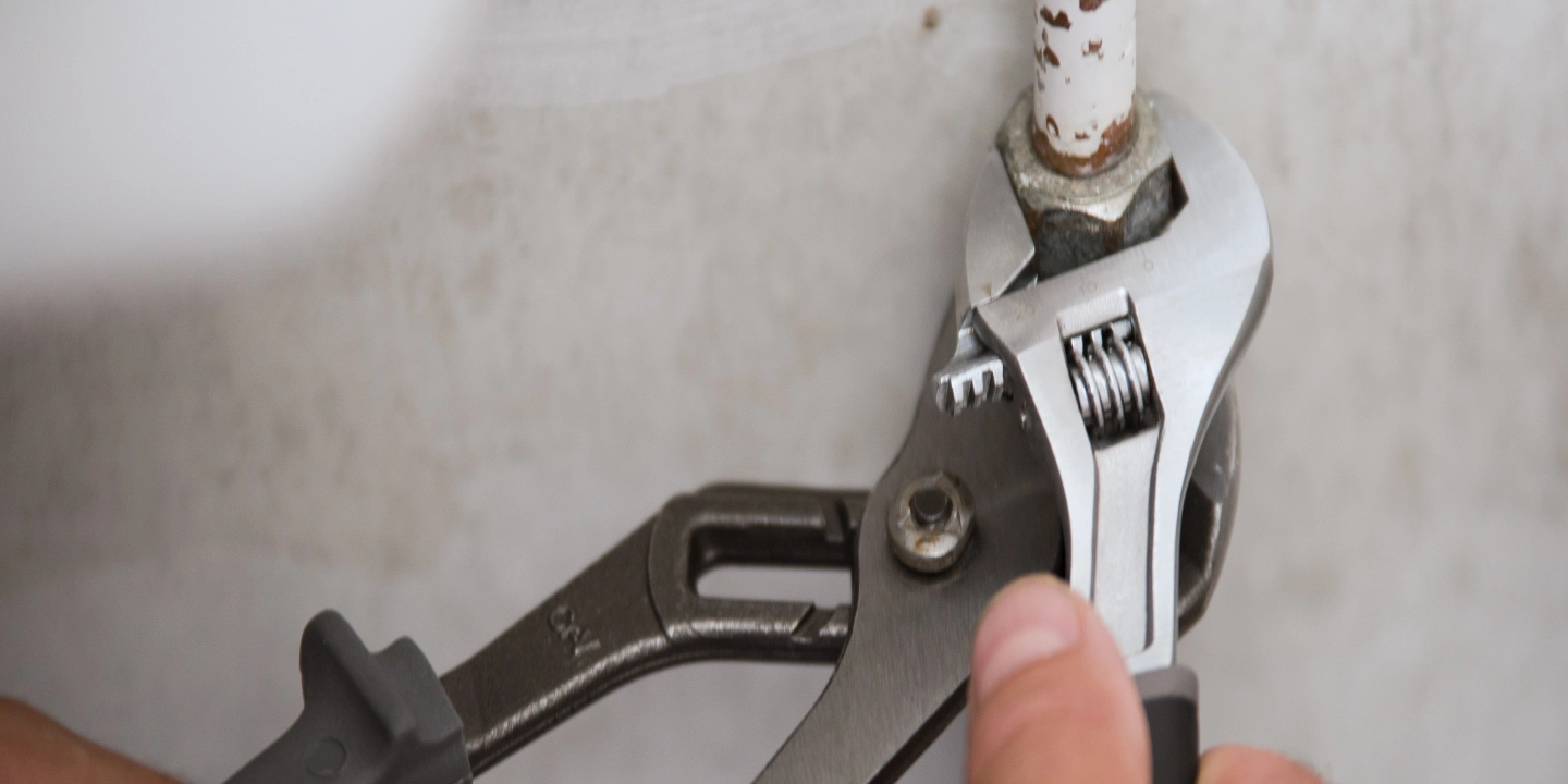 wickes-bathroom-how-to-fit-toilet-2.webp