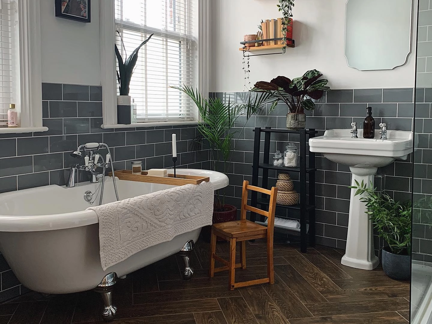 wickes-bathroom-colour-ideas-4.webp