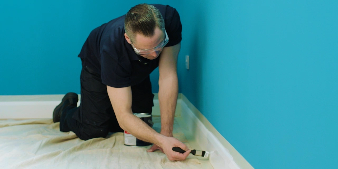 wickes-decorating-painting-interior-woodwork-8.webp