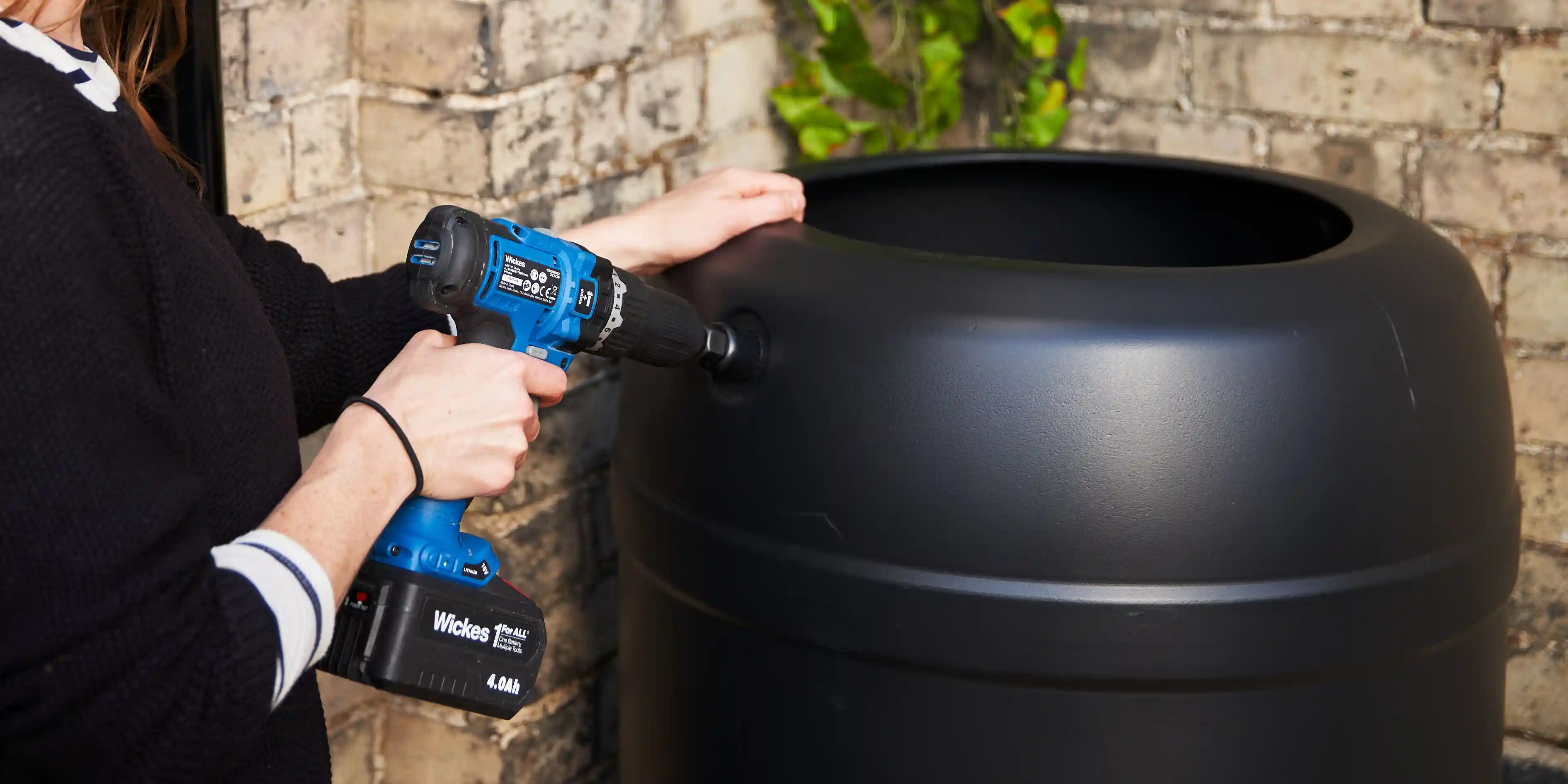 wickes-garden-install-water-butt-11.webp