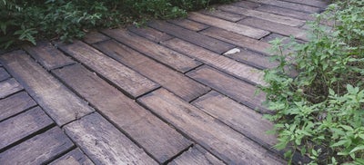 Outdoor_wooden_flooring.jpeg