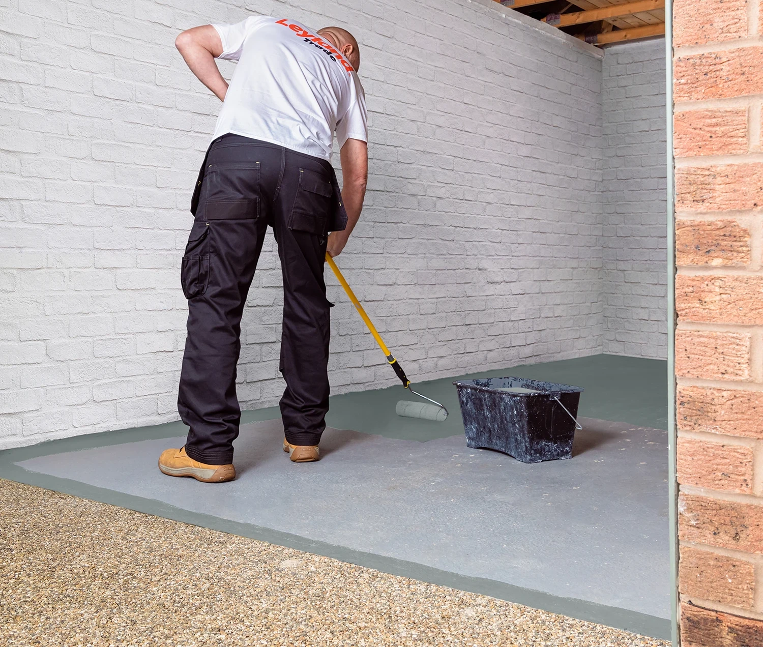 leyland-anti-slip-floor-paint.webp