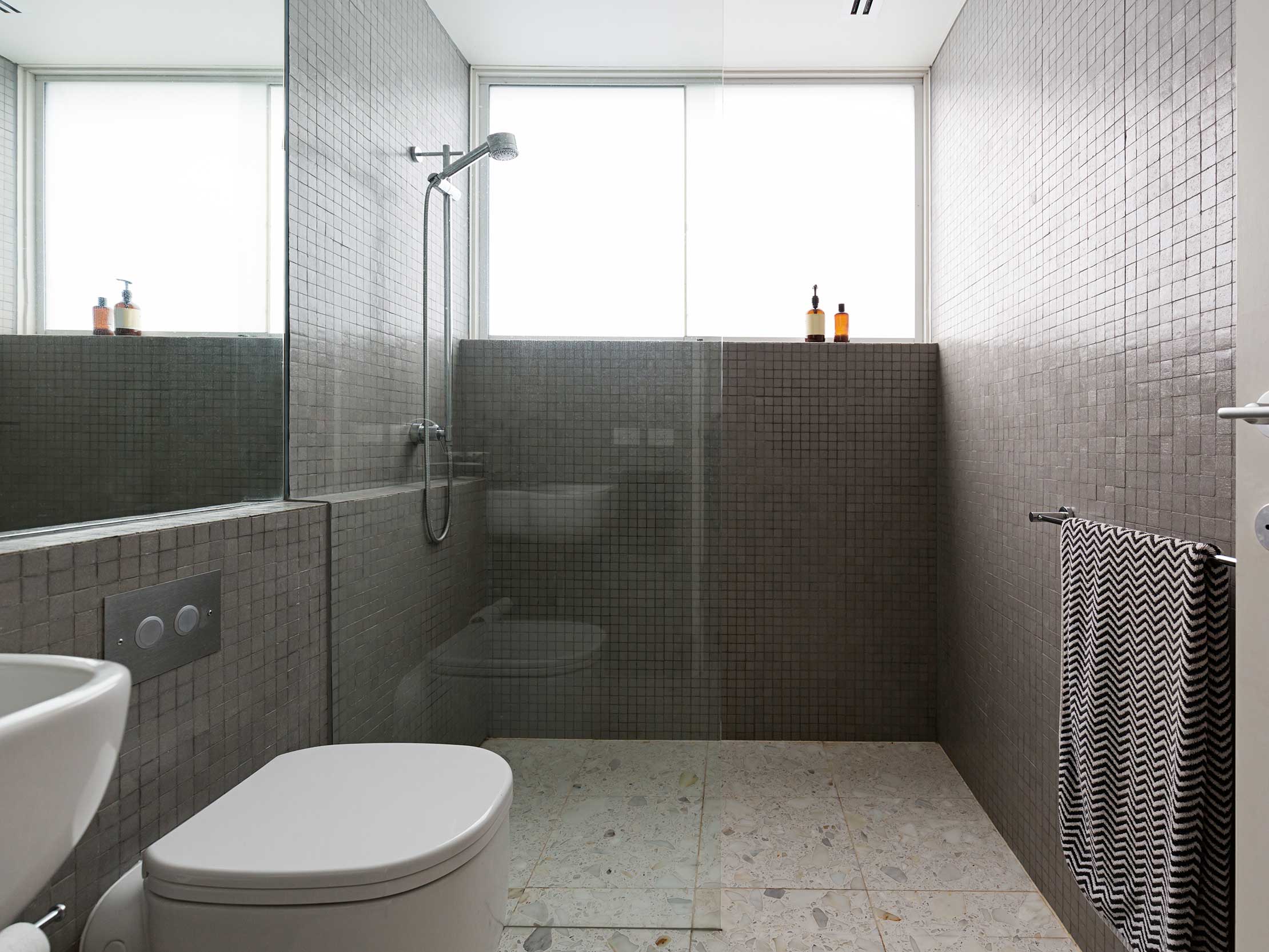 wet-room-minimal.jpg