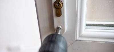 2.How-To-Fit-Door-Locks-Euro-Lock-2.jpeg